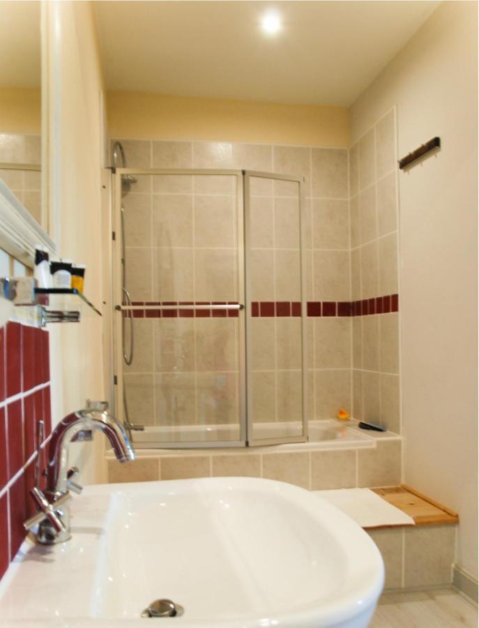 Cours De Thomazeau Bed & Breakfast Castillonnes ภายนอก รูปภาพ